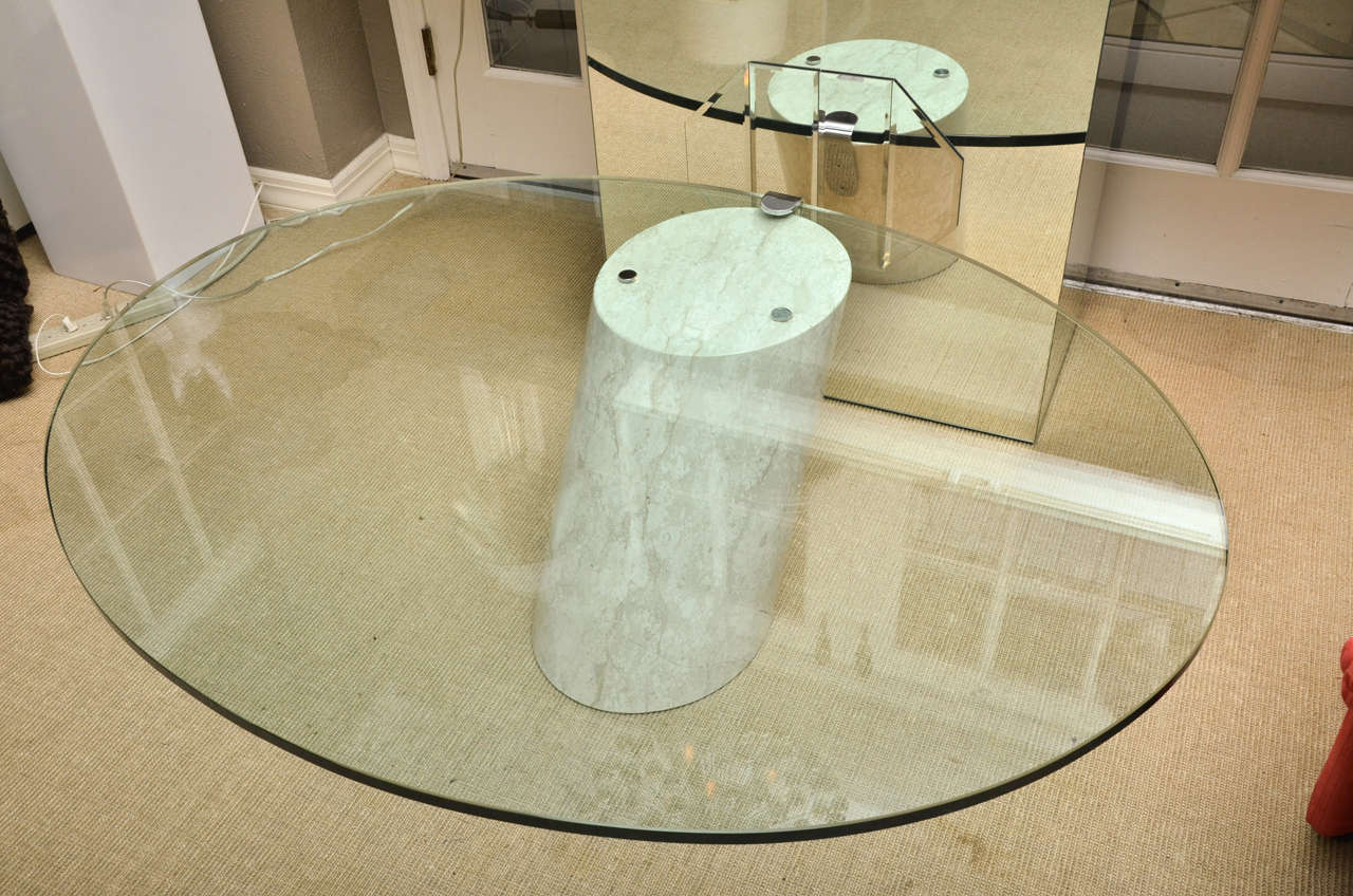 Oval Vintage Cantilevered Cocktail Table by Ronald Schmitt In Excellent Condition In Water Mill, NY